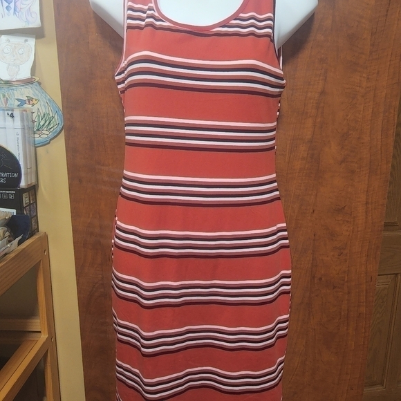 𝅺absolutely It Women's Stripe Print Scoop Neck Sleeveless Red and Black XL - Picture 3 of 8